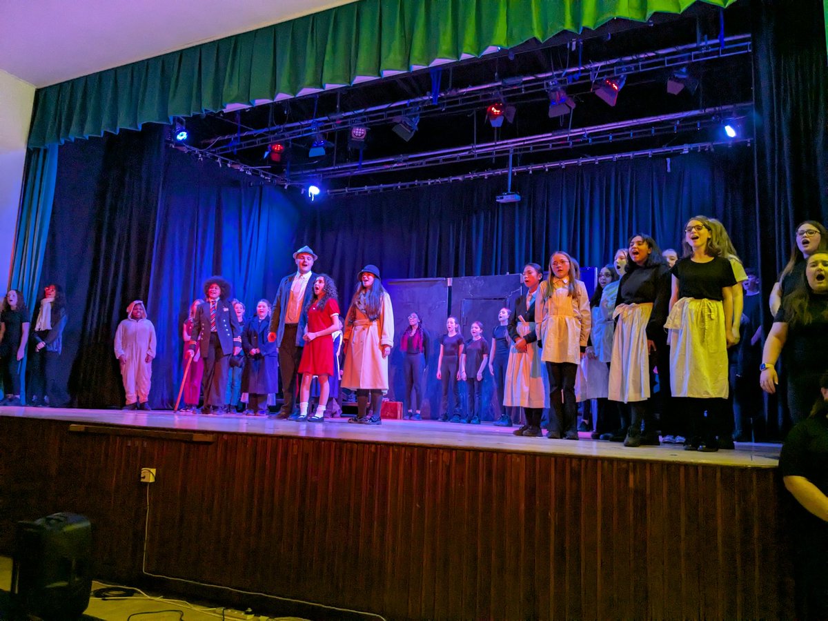 Lourdes Performing Arts tweet media
