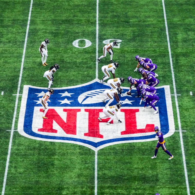 FOS's tweet photo. Not long ago, the NFL welcoming private equity felt as unrealistic as it embracing sports betting, according to former exec Russ Brandon.

Now, the NFL has voted PE investment into the league—an "amazing" evolution.

More from @readDanwrite's interview with @RussBrandonUFL ⬇️