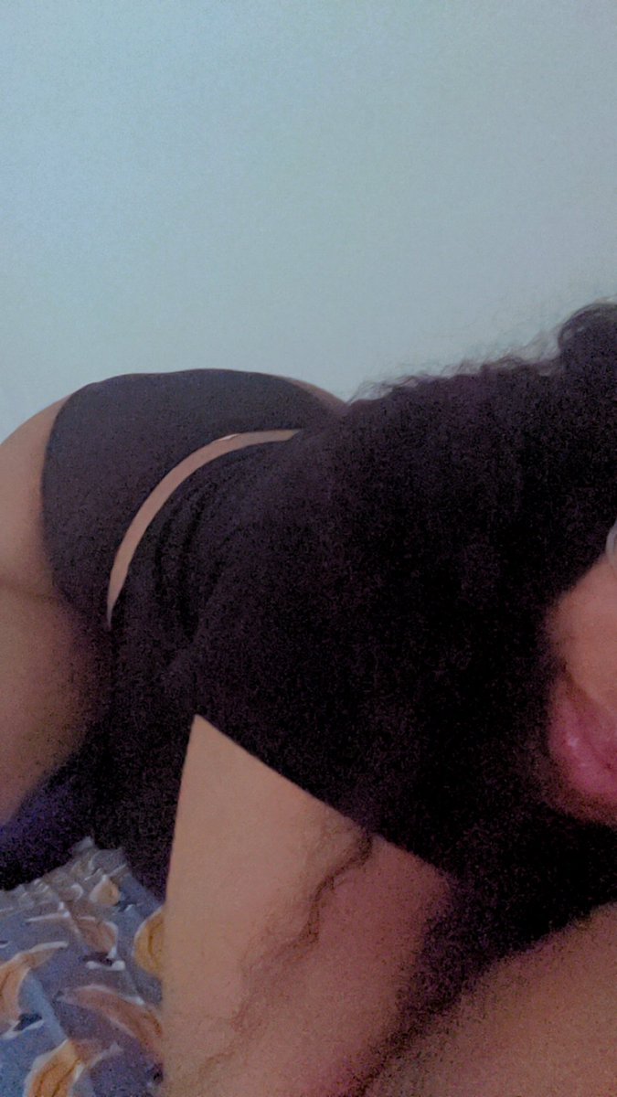 jasmineamanii's tweet photo. Wish i was getting ate like this๐ฉ #picmail https://t.co/bxleR3rLS1