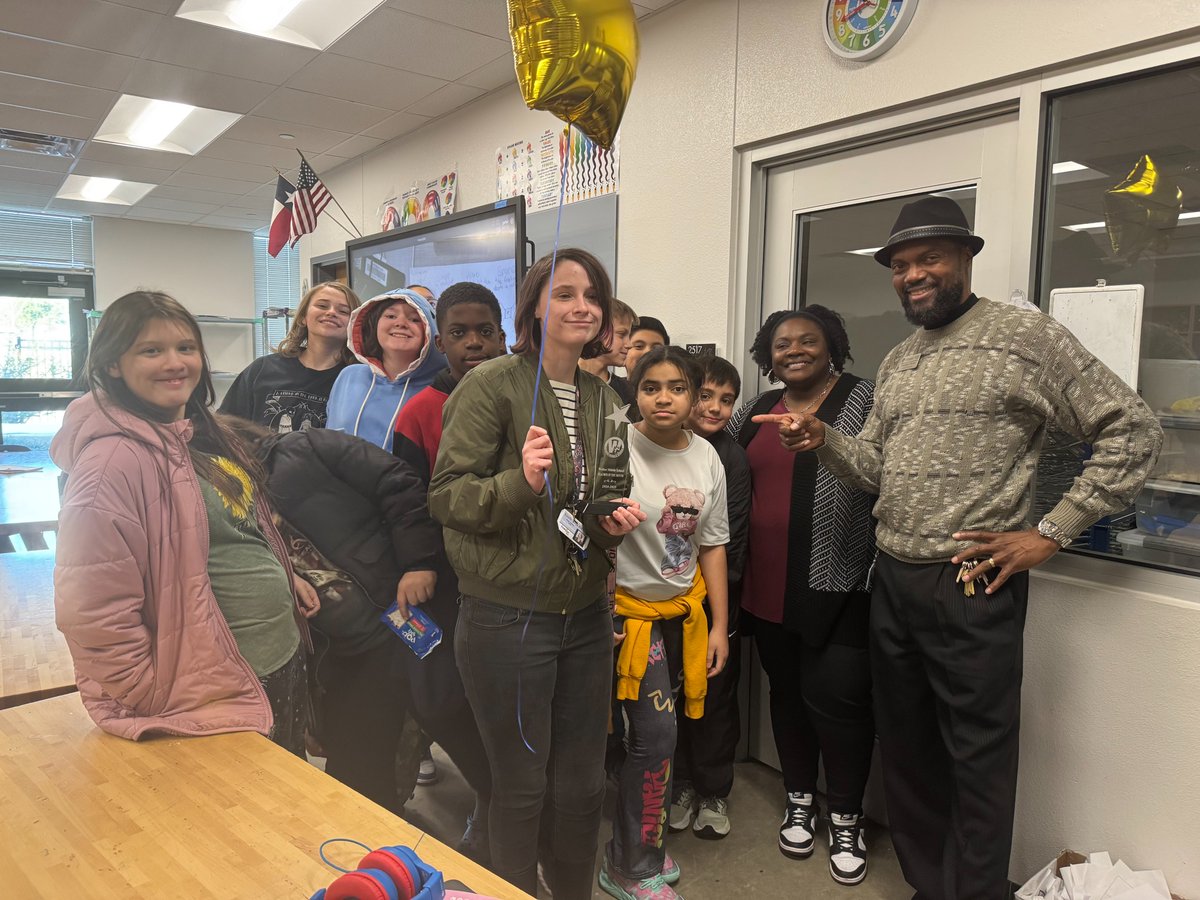 walker_leisd's tweet photo. Congrats to our January Teachers of the Month!
🎨 Ms. Annie Garland (Art): Inspiring creativity &amp; imagination every day!
💪 Coach Jennifer Hunt (Girls Coach/CTE): Motivating &amp; empowering our Lobos on &amp; off the field!
Thank you both for making Walker MS amazing! 💙🐺 #WalkerPride https://t.co/9bay4JX2ox