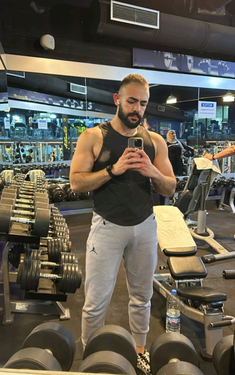 iipapi's tweet image. No gym buddy 🥹