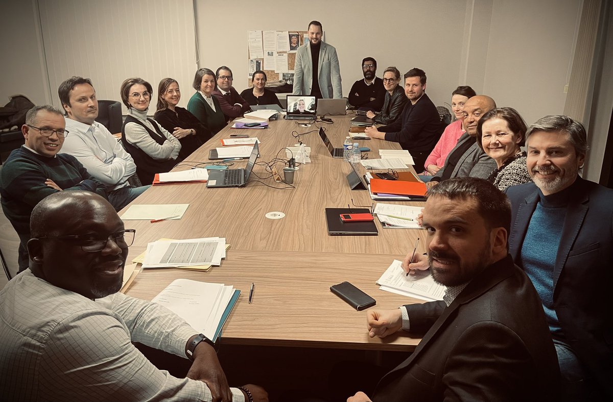 L’heure de la reprise et premier conseil de l’ordre 2025 avec nos nouveaux membres ordinaux. 
Une équipe prête à relever les défis de 2025!