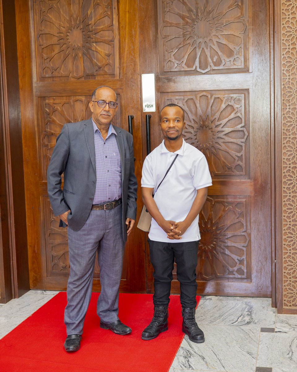 GGuildo's tweet image. Nukiwa na Mkongwe Wa Tasnia ya Habar ITV  Kutoka Zanzibar. FAROUK KARIM.🫡
RESPECT sana Mkuu.📸