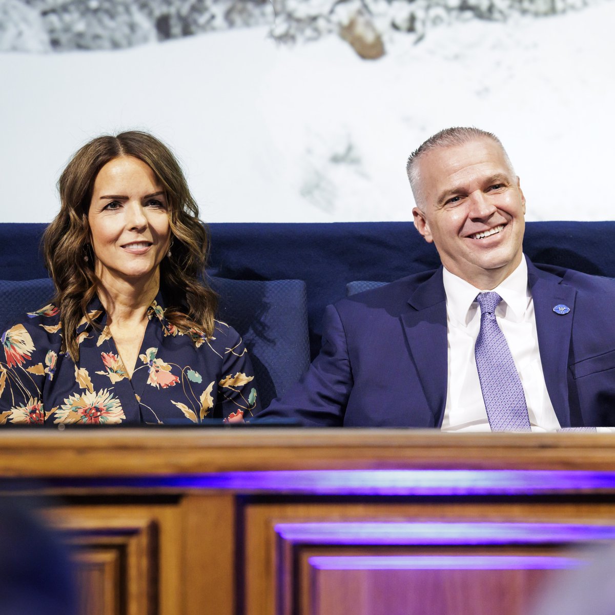 BYUalumni's tweet photo. Who have you connected with during your time at BYU?๐ฅ
"Are there ways that I can improve my connections with others?"- Sister Reese
President and Sister Reese taught the student body know that the connections that they make on campus are strong ones.๐ค
#BYUDevo #connectedforgood https://t.co/viWa2WYuk3