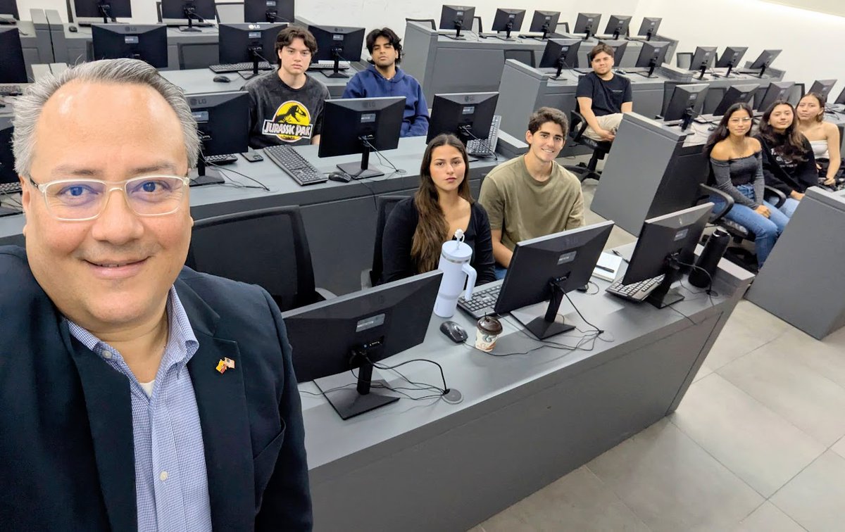eduticEcuador's tweet photo. Un #mentor va más allá de transmitir información; busca cultivar la comprensión profunda en sus estudiantes, guiándolos hacia el aprendizaje práctico. Este enfoque permite a los estudiantes conectar ideas, analizar situaciones y enfrentarse a desafíos con una visión más amplia. https://t.co/HJFtImnzAw