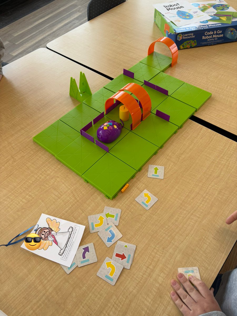 missrachellundy's tweet photo. The box may say 4+, but even our grade 8s were loving the Code &amp; Go Robot Mouse! 🐭🤔😎 @StGregoryHCDSB #hcdsbcoding #hcdsb #grade8coding #codingiscool https://t.co/YHACHlRcZy