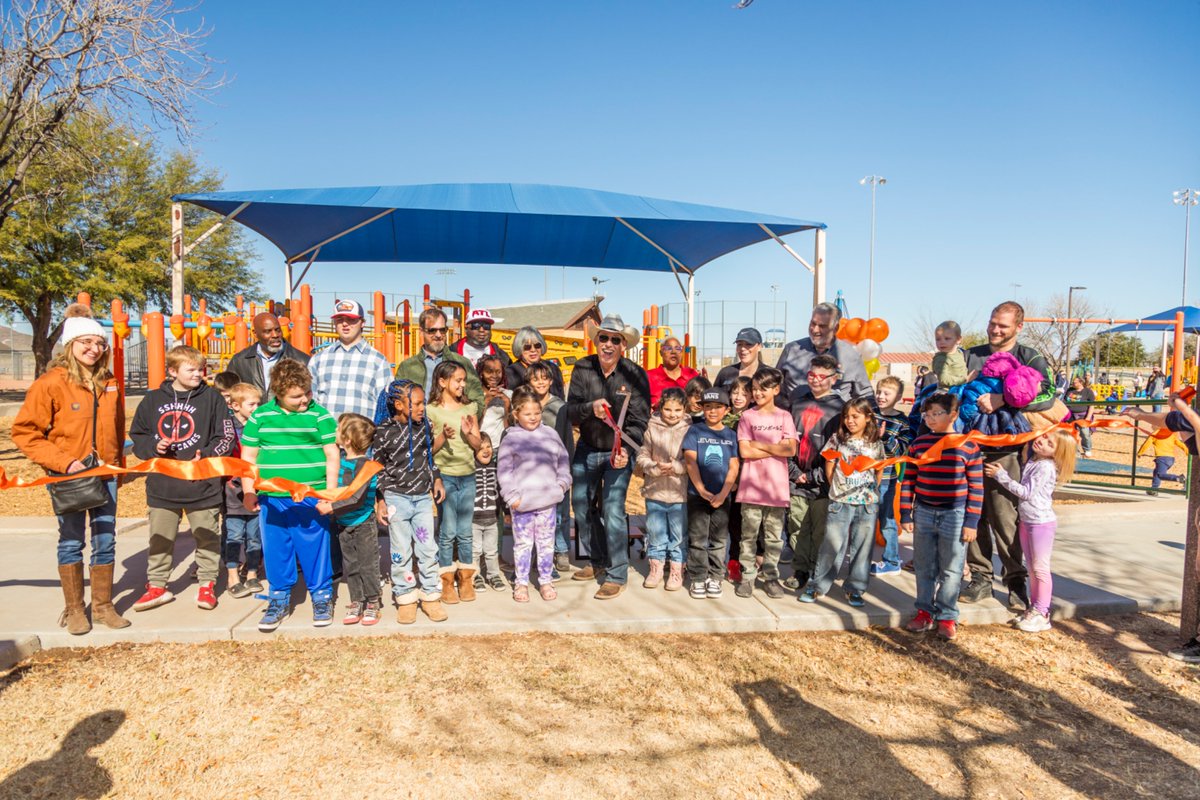 FlorenceCopper's tweet image. Florence Copper was honored to be recognized by the @TownofFlorence for our donation of $50,000 to support renovations of the Heritage Park playgrounds at a ribbon cutting ceremony on Saturday. Learn more: florencecopper.com/2024/07/16/pla…
@TasekoMines #donation #FlorenceAZ #copper