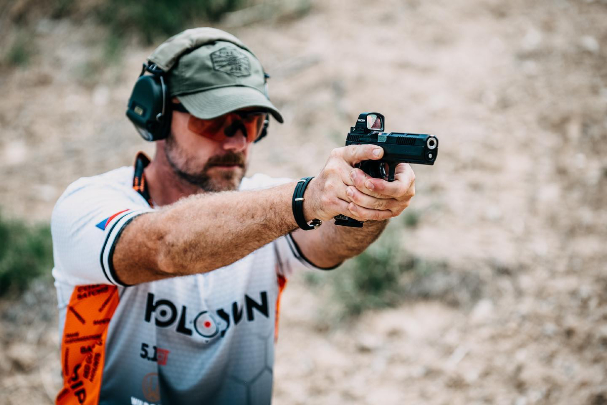 Precision on the Range with Holosun 🎯

Holosun optics aren’t just accessories—they’re game changers. Whether you’re training, competing, or honing your skills, trust Holosun to deliver fast target acquisition and unmatched accuracy.