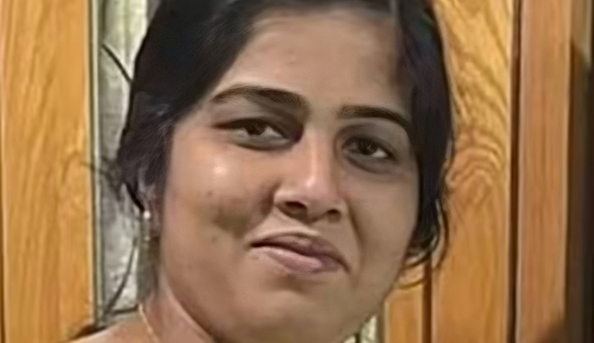 CrimeLdn's tweet photo. Pic of the nurse who was serious stabbed in the royal oldham hospital Achamma Cherian 50 

Roman Haque, 37, from Royton, Oldham has been charged with attempted murder https://t.co/oFFV9YbrN5