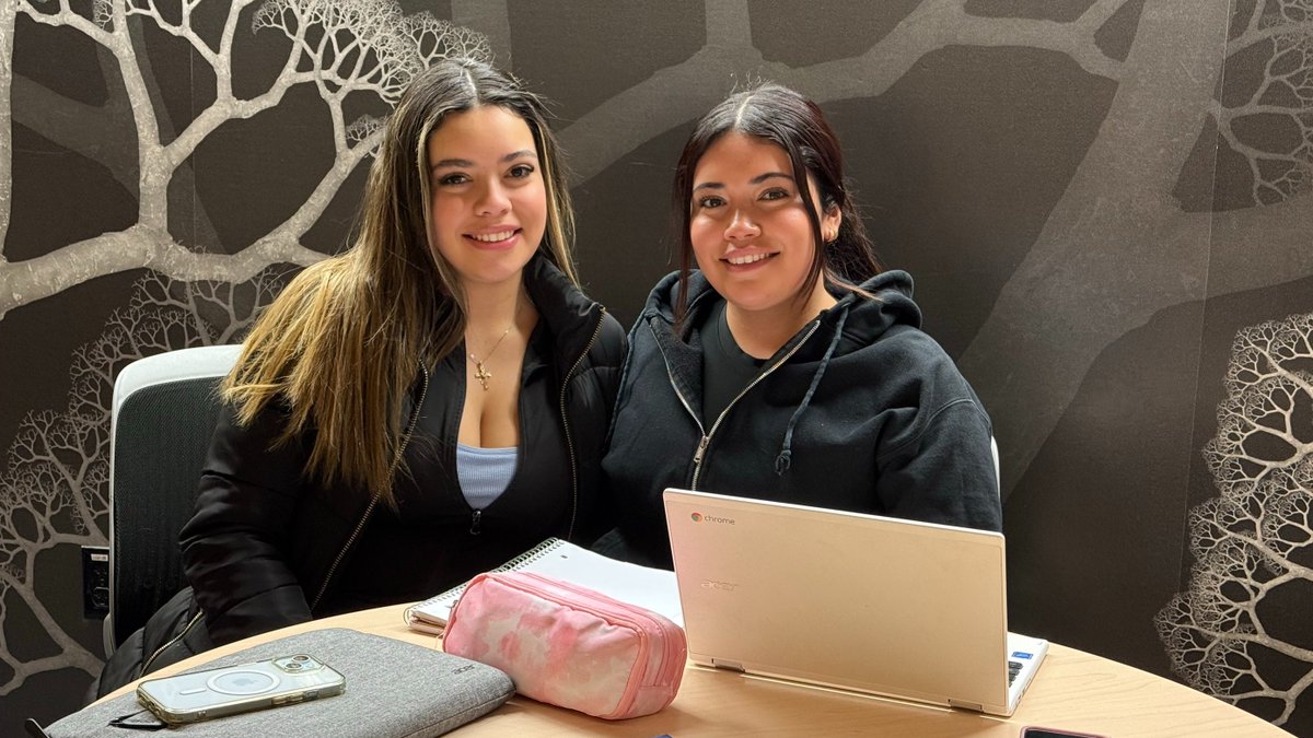 rvcgoldeneagles's tweet image. First week photos, part two! More memories made. 📸 #RockValleyCollege #SpringSemester
