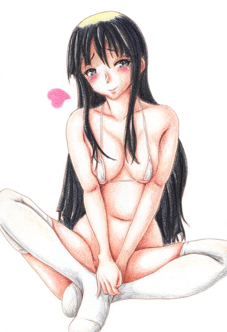 #秋山澪誕生祭2025  
#秋山澪生誕祭2025 
#秋山澪 
#けいおん 
#過去絵 
お誕生日おめでとう! ←そしてまたこんな絵しかない 