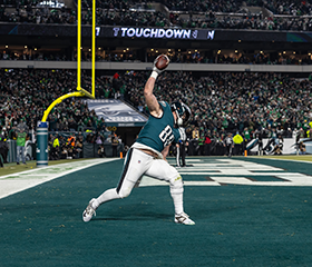 Eagles's tweet photo. All these photos in 4K, but here's a 180p photo https://t.co/pQCCadntAm