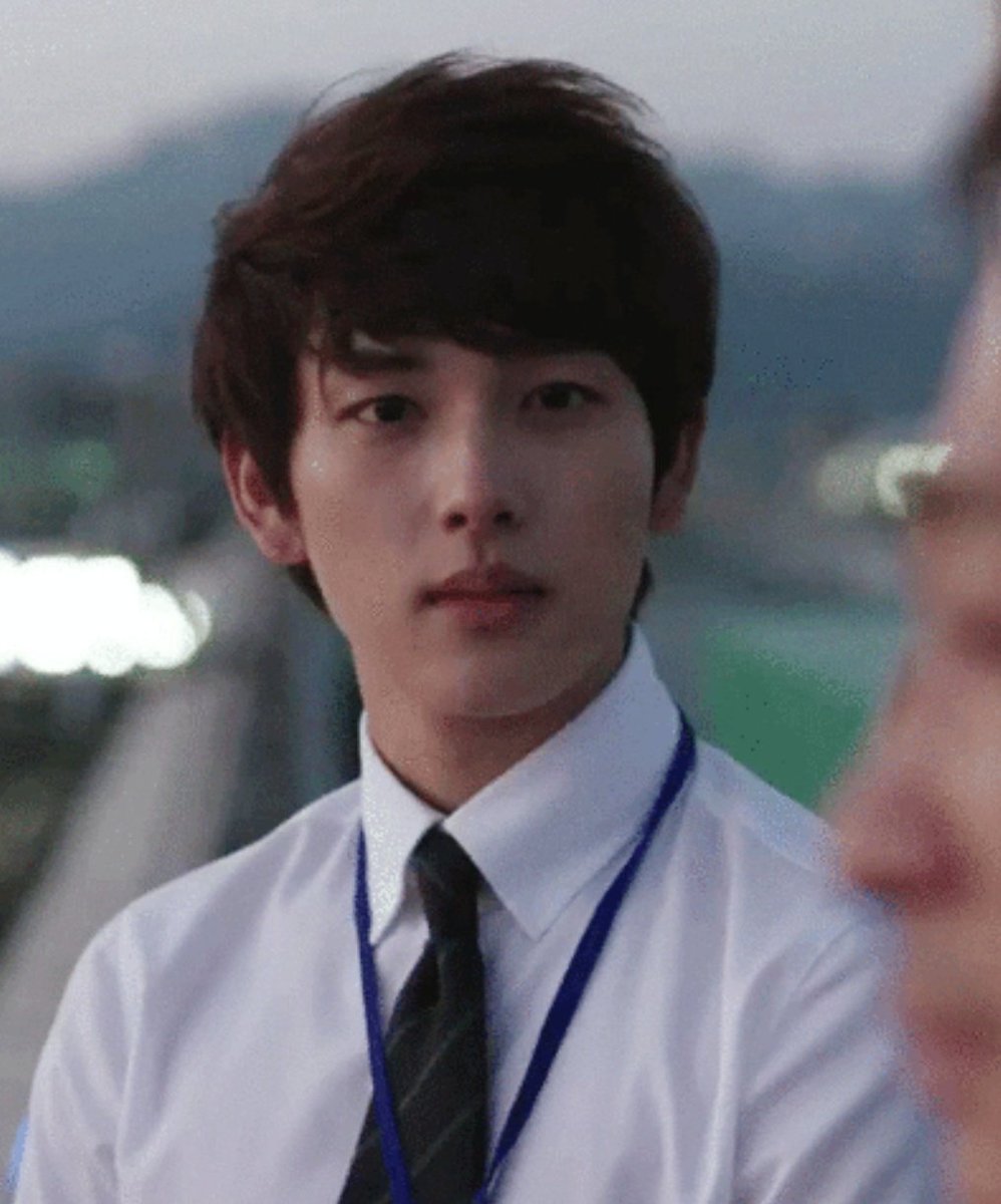 sunizup's tweet photo. #YimSiwan in #Misaeng had me hooked from start to finish. This is one of the best kdramas of all time! A decade later, fans are still hoping a sequel will be produced w/the orig cast!
#Siwan #임시완 #미생 #IncompleteLife #KangHaneul #KangSora #ByunYohan #LeeSungMin #KimDaemyung https://t.co/h7HSmgA1r3