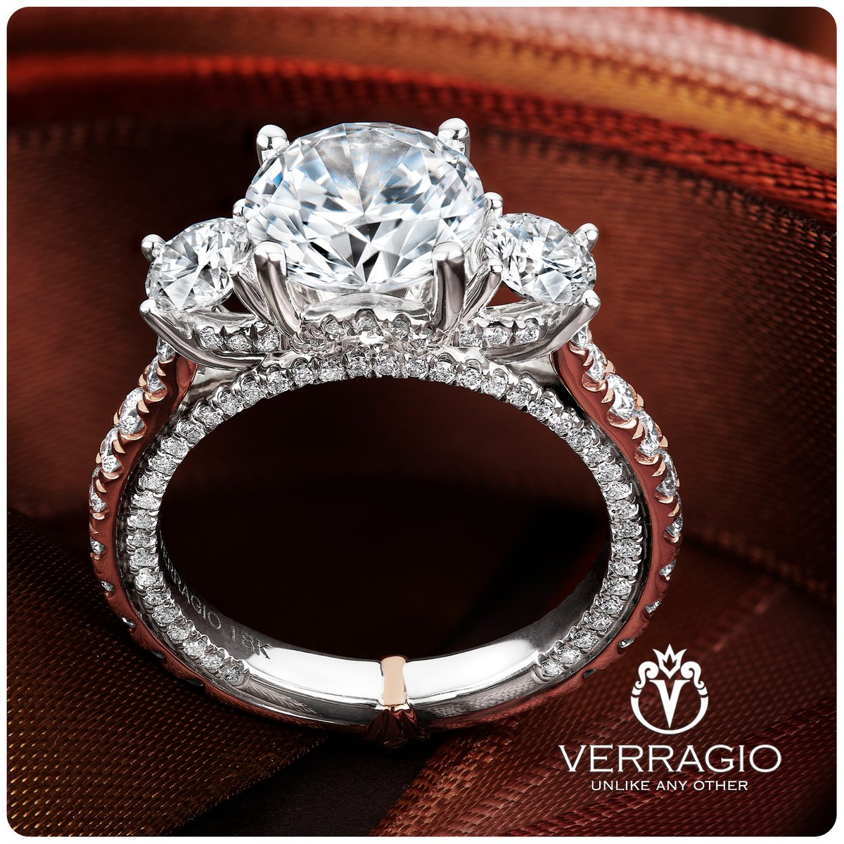 ❤️ Fall in love with perfection! Our breathtaking three-stone engagement ring features a majestic round-cut diamond at its heart, flanked by stunning side diamonds. This ring is a true head-turner! ✨ 

💍: Couture-479R 🌟 #Verragio #EngagementRing 

verragio.com/couture-0479r-…