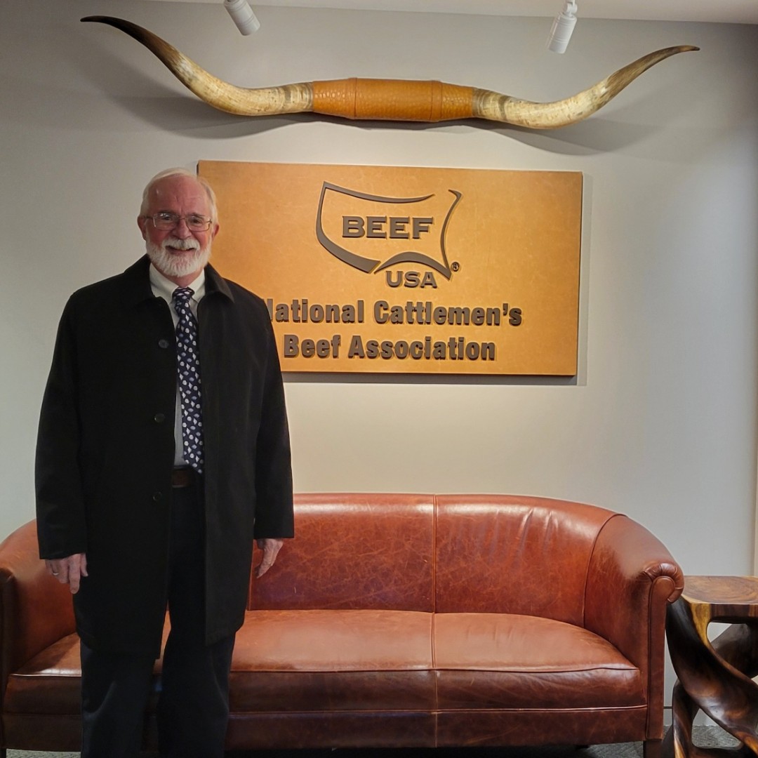 USAquaculture_'s tweet image. The NAA is in DC this week advocating for U.S. aquaculture! This morning, we met with Senator Murkowski&apos;s staff and this afternoon we&apos;re meeting with an ag coalition.

#usaquaculture #aquaculture  #AquacultureAdvocacy #SustainableFarming #AquaculturePolicy #MarineMammalProtection