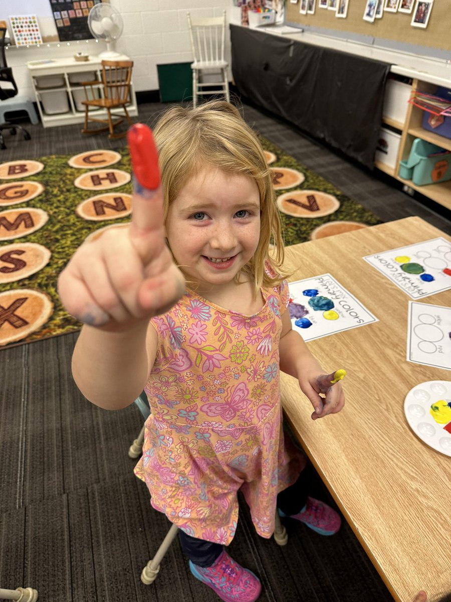 Miss.Elliott tweet media