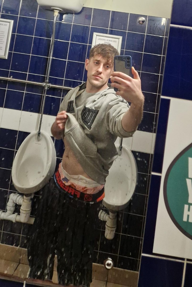 You know something switched in your mind when you take that kind of pic : bro pose but wearing a nappy and a pink plastic pant because you leak too often
You made it <a href="/Dudleyboi1/">Dudleyboi</a>. You're diaper brained now
#diaperboy #abdlboy #diapersub #diaperslave