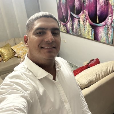 Luifer166's tweet photo. #NuevaFotoDePerfil https://t.co/C3CtUB7FrL