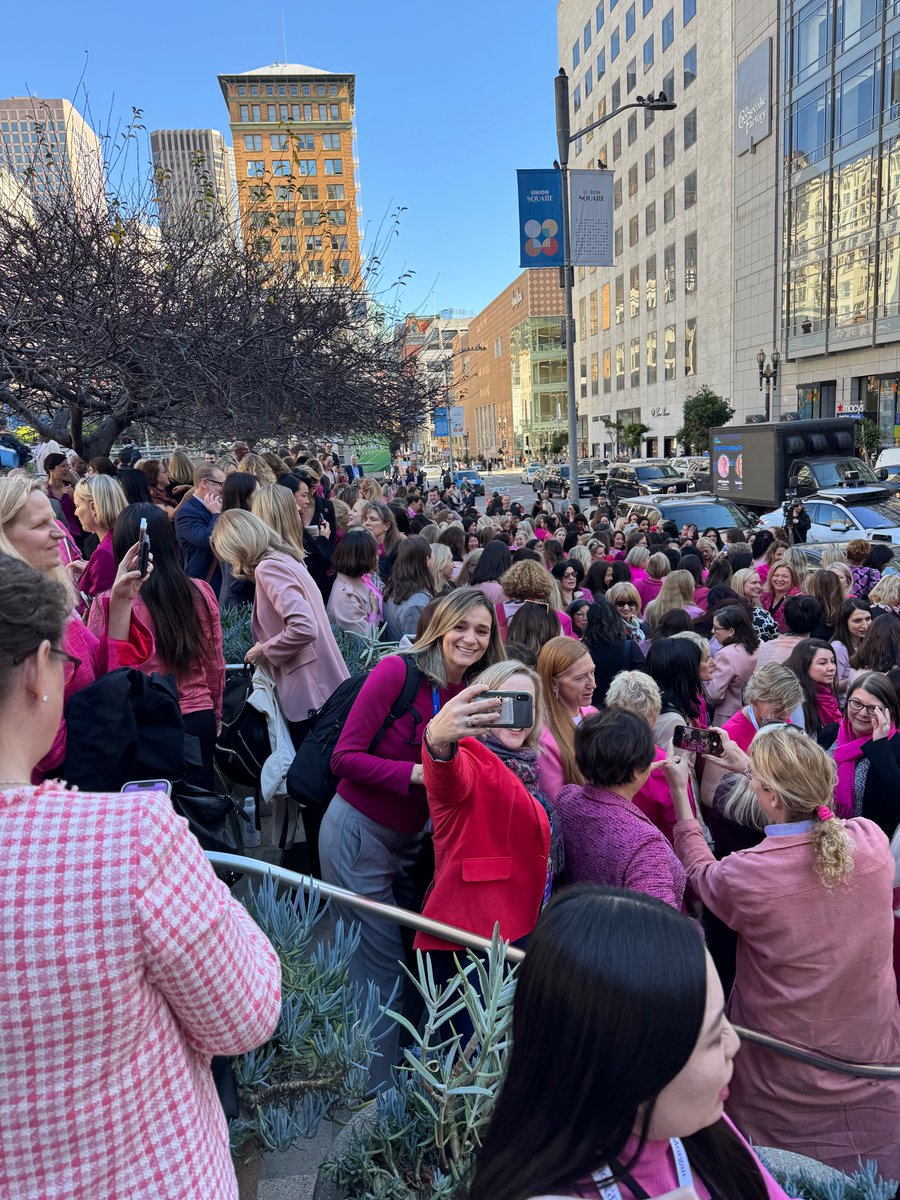 1ABMedia's tweet image. It’s been a busy day of mtgs, but the 1AB team is all over #JPM25 and Union Square wrapped in pink today in honor of the #BiotechCEOSisterhood. We support this movement to advocate for women in leadership positions within the #biotech industry.