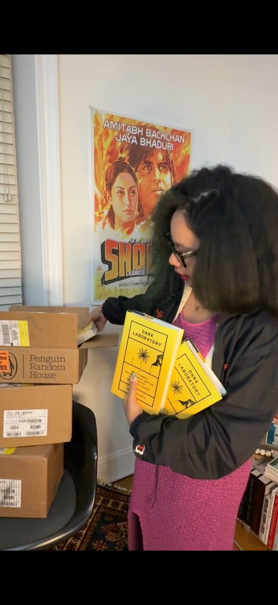taoleighgoffe's tweet photo. Unboxed the advanced copies of #DarkLaboratory my debut coming from @doubledaybooks !! Some people wait a lifetime for a moment like this π https://t.co/gBU7toM4L0