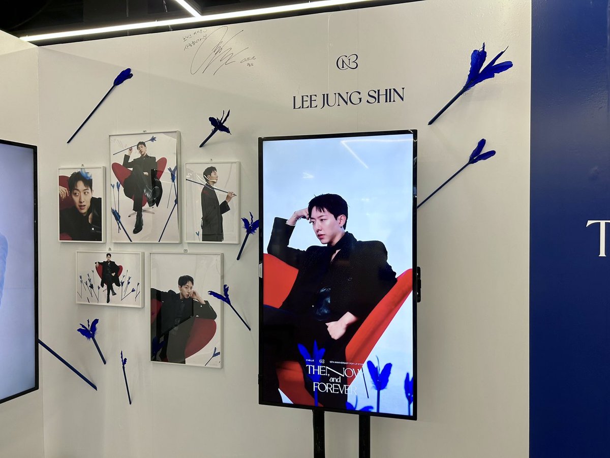 EVERLINESHOP's tweet photo. [💙] CNBLUE 15TH ANNIVERSARY POP-UP STORE
‘THEN, NOW and FOREVER’

데뷔 15주년을 맞이한 우리 CNBLUE 🎉
멤버들이 곳곳에 남겨둔 CNBLUE의 흔적을 찾으러 팝업스토어로 놀러오세요! 💙

📆 25.01.10(FRI) – 25.01.19(SUN)
🔹 Hyundai Outlets Dongdaemun B1F
       EVERLINE STORE

#CNBLUE #씨엔블루 #15TH_ANNIVERSARY_POP_UP_STORE #THEN_NOW_and_FOREVER
#EVERLINE #에버라인