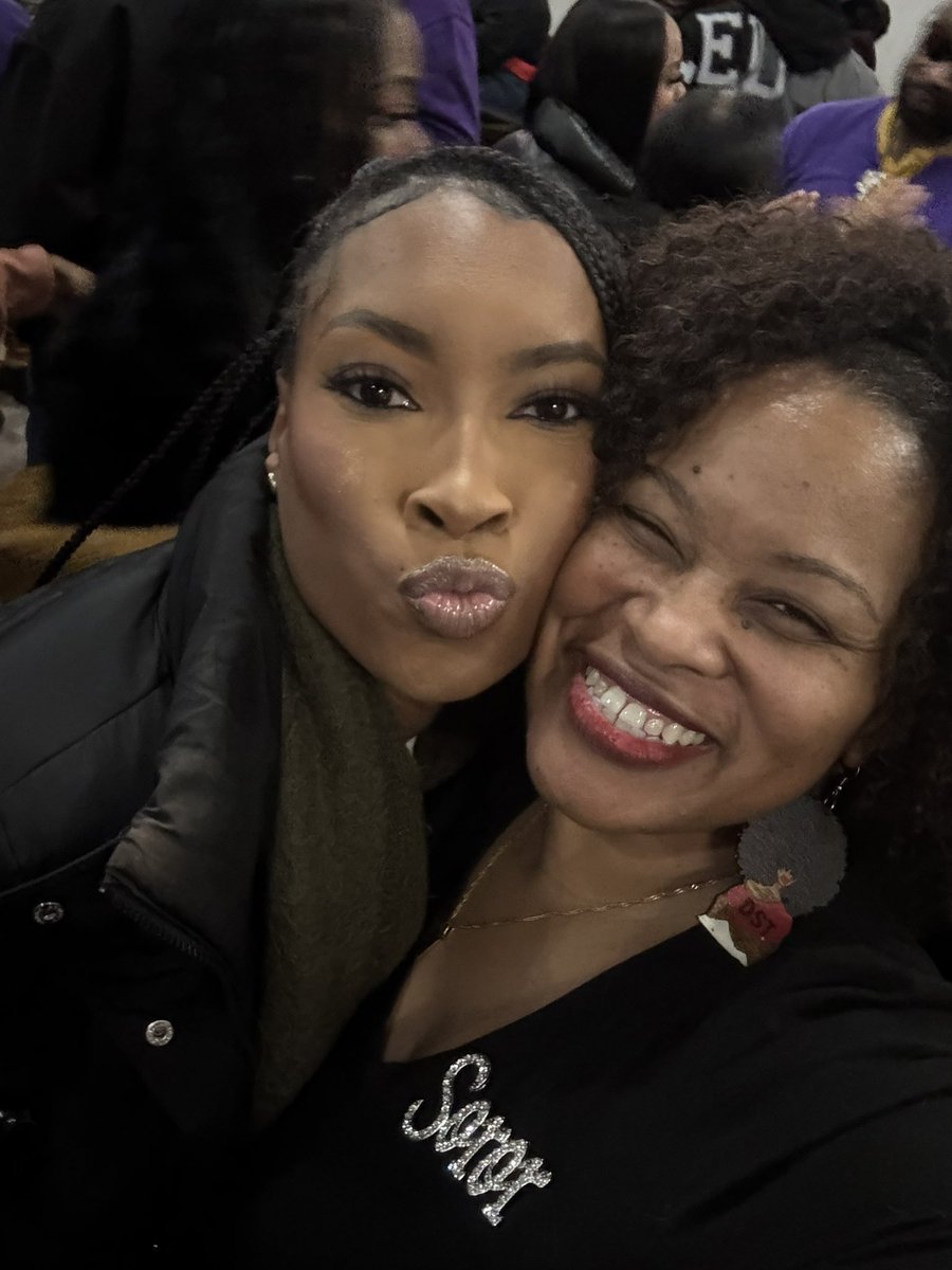 dstdiva_GT's tweet image. #wecute