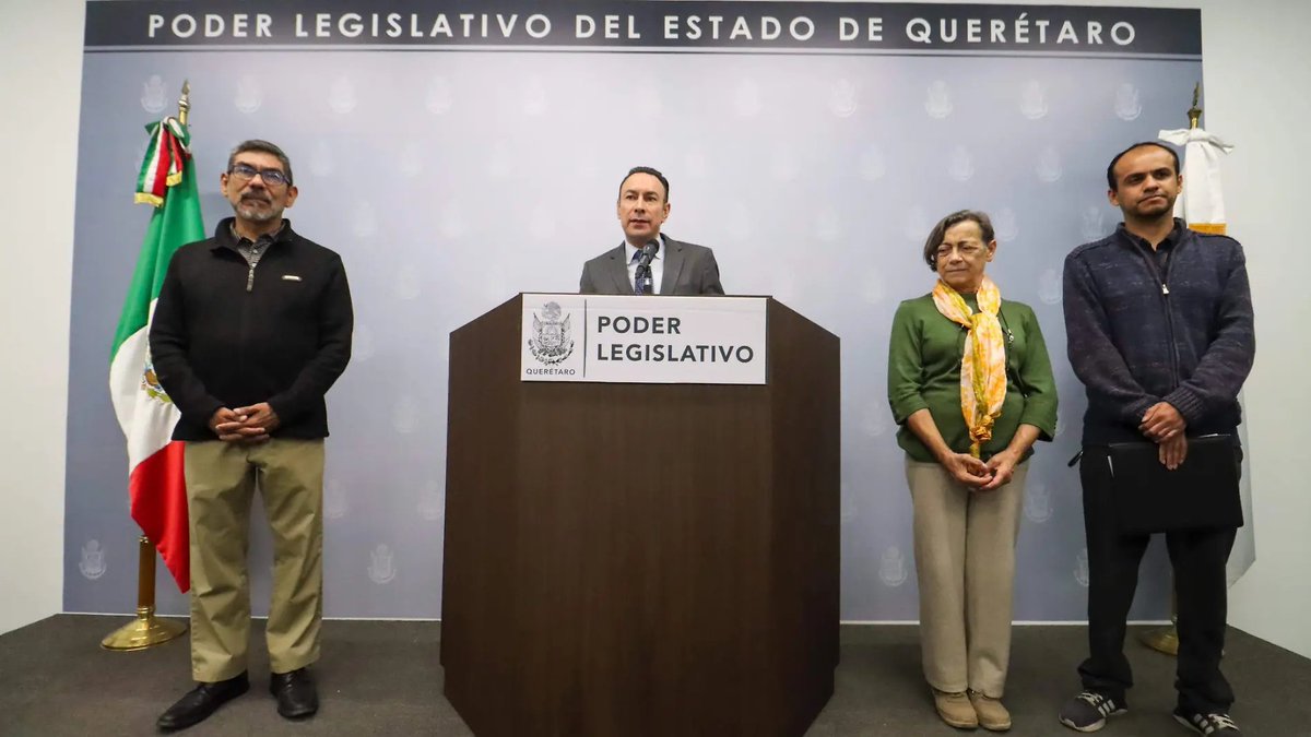 Con el invaluable apoyo de <a href="/CoalicionQM21/">Coalición QM21</a> diputado <a href="/arturomaxgp/">ARTURO MAXIMILIANO GARCÍA “MAX”</a> presenta iniciativa para #ArmonicemosYa ley de movilidad de #Queretaro. Garantizar el derecho a la consulta es clave para lograr una legislación exitosa. 

¡Faltan 11 entidades de cumplir con esta obligación legal!