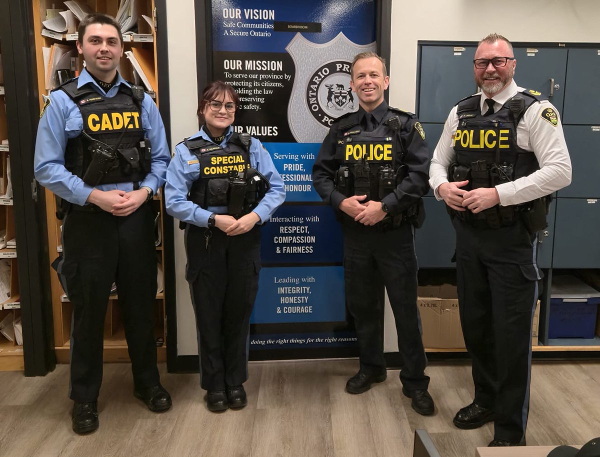 OPP_CR's tweet photo. #HurWOPP. Please join us in welcoming Cadet Ryan Prestwich and Special Constable Elizabeth Wilkinson to the Huronia West OPP team! We're excited to have you on board. Your commitment to serving our community is inspiring. ^mo
#Wasagabeach
#SpringwaterTwp
#ClearviewTwp https://t.co/Zq1LgEb9Ql