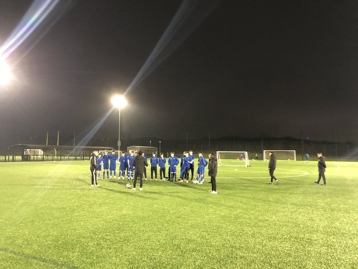 ByronAnthony84's tweet image. It’s been great for academy staff and players to have Grant Ward coaching the u15s &amp;amp; 16s as we support him through final stages of his B Licence. It was then off to watch @CribbsFC Vs @EveshamUnitedFC to observe the loan players. ⚽️ 📚🧠 #playerdevelopement #coachdevelopment