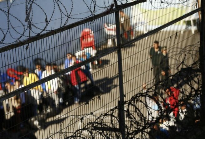 AHORA.-  RIÑA AL INTERIOR CARCEL DE CURICO CULMINA CON INTERNO FALLECIDO .-

Fiscalía de Flagrancia dispone que se constituyan detectives de la Brigada de Homicidios de la <a href="/PDI_Maule/">PDI Maule</a> en la Cárcel de Curico por la muerte de un interno am generada por una riña en el  penal.