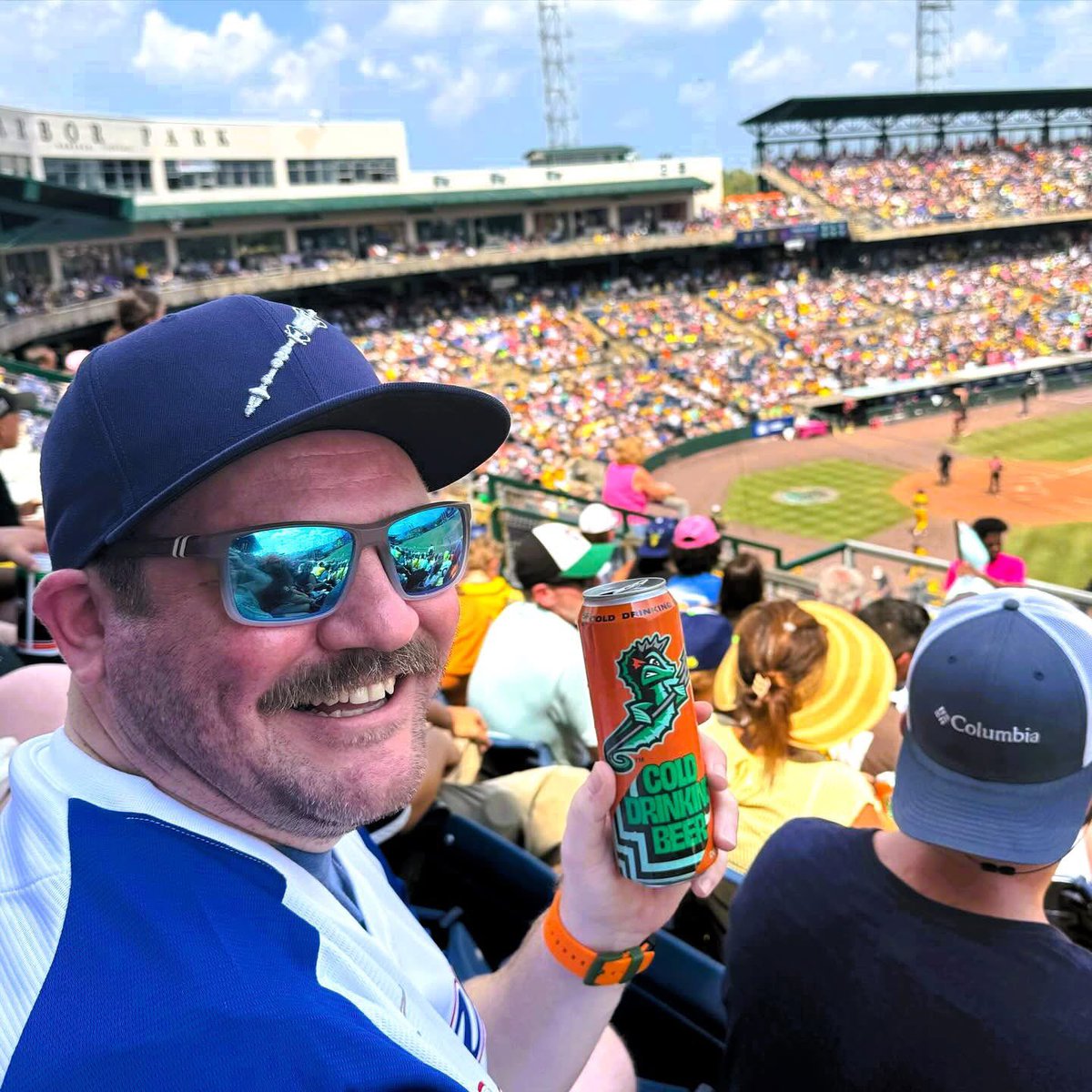 YourNewOldPal's tweet photo. Join us in wishing a stovepipe-sized birthday to our Sales Development Manager, Jesse! When he's not cracking a can at Harbor Park, Jesse's working hard to ensure there are ℂ𝕆𝕃𝔻 ones stocked on shelves and stacked in ℂ𝕆𝕃𝔻 boxes across Virginia. #ServeCold #DefendTheHarbor https://t.co/I04ZxXTAvH