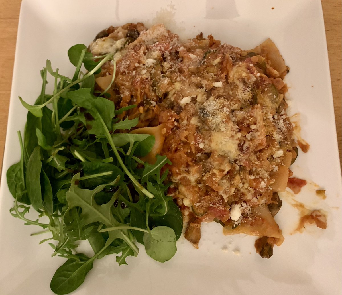 I am a huge fan of the <a href="/bbcgoodfood/">Good Food</a> app &amp; now, post Christmas im looking for healthy recipe’s….tonights was one of <a href="/drchintalpatel/">Dr Chintal Patel</a> exclusively for app subscribers - One Pan Smoky Veggie Lasagne with a green salad 🥗…..it was LUSH 💖 I must get her book!! 
#healthyeating