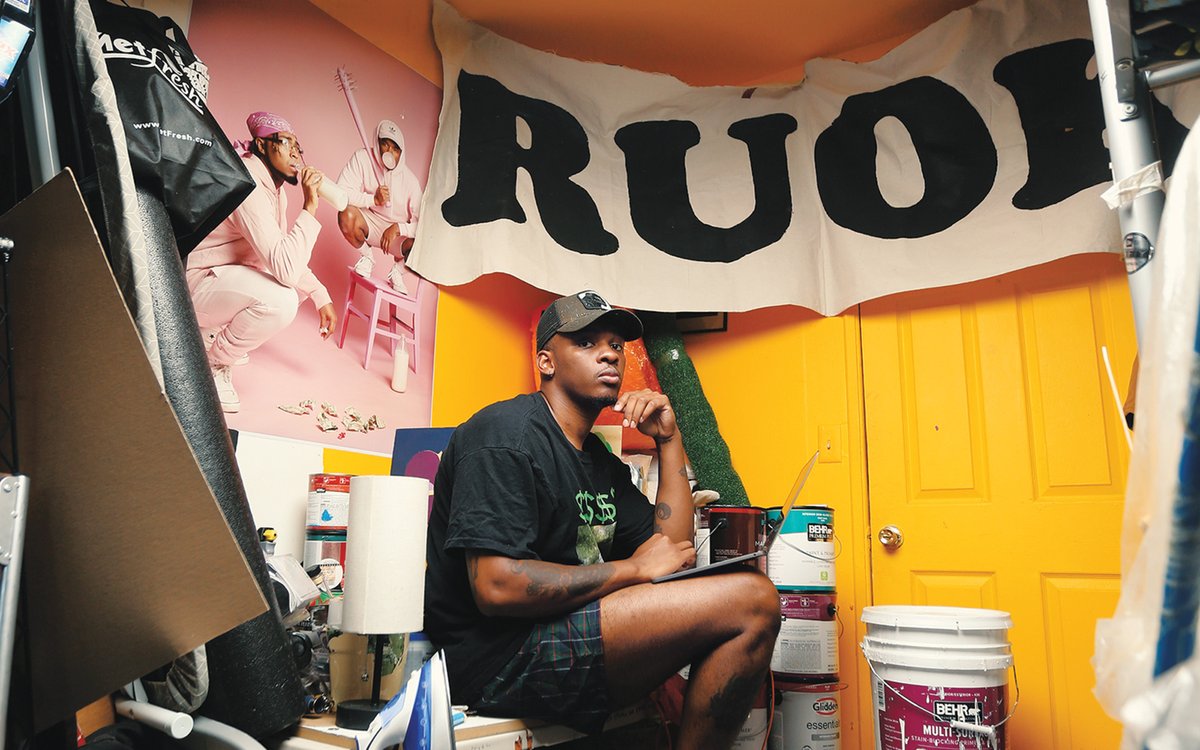 📸 Get to know <a href="/Khidrjoseph/">Khidr Joseph</a>, artist #38 of 69 supported by the Darryl Chappell Foundation!  Khidr goes beyond traditional art spaces to the streets. Since 2019, the Foundation has awarded $130,000 to 69 artists. Support the mission today: givebutter.com/empowerafrodes…