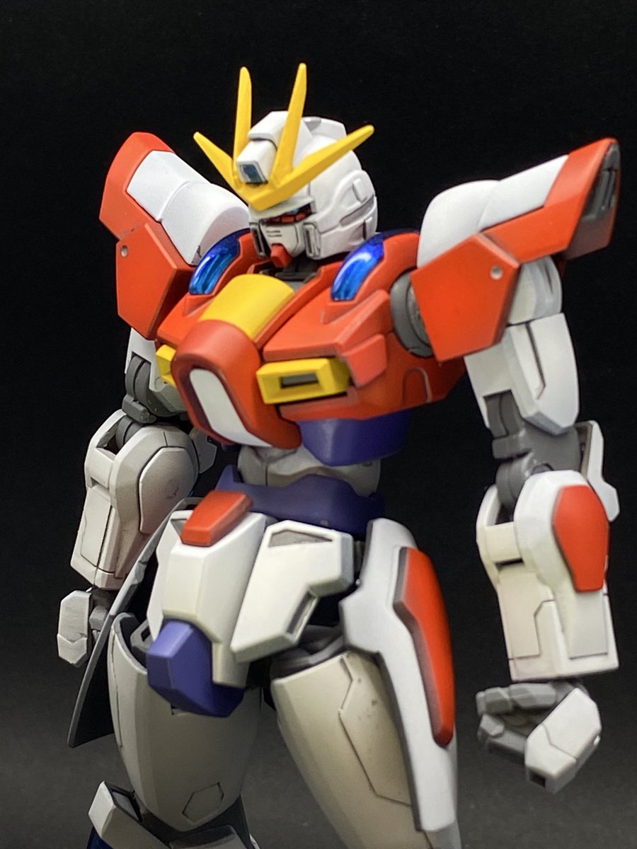 tomgon16's tweet image. まだその先へーー‼️👍😸

ビルドバーニングガンダム完成です

突然塗装をしたくなりまして、衝動的に完成まで持っていくことができました。基本パチ組みを塗装したんですが赤い所は蛍光塗料を混ぜて発光するようにしました👍😸塗装楽し😼
#HGBF
 #ビルドバーニングガンダム