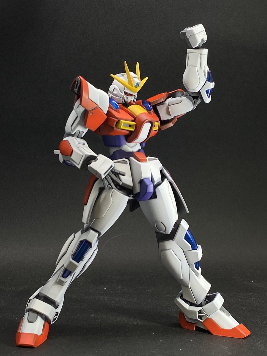 tomgon16's tweet image. まだその先へーー‼️👍😸

ビルドバーニングガンダム完成です

突然塗装をしたくなりまして、衝動的に完成まで持っていくことができました。基本パチ組みを塗装したんですが赤い所は蛍光塗料を混ぜて発光するようにしました👍😸塗装楽し😼
#HGBF
 #ビルドバーニングガンダム