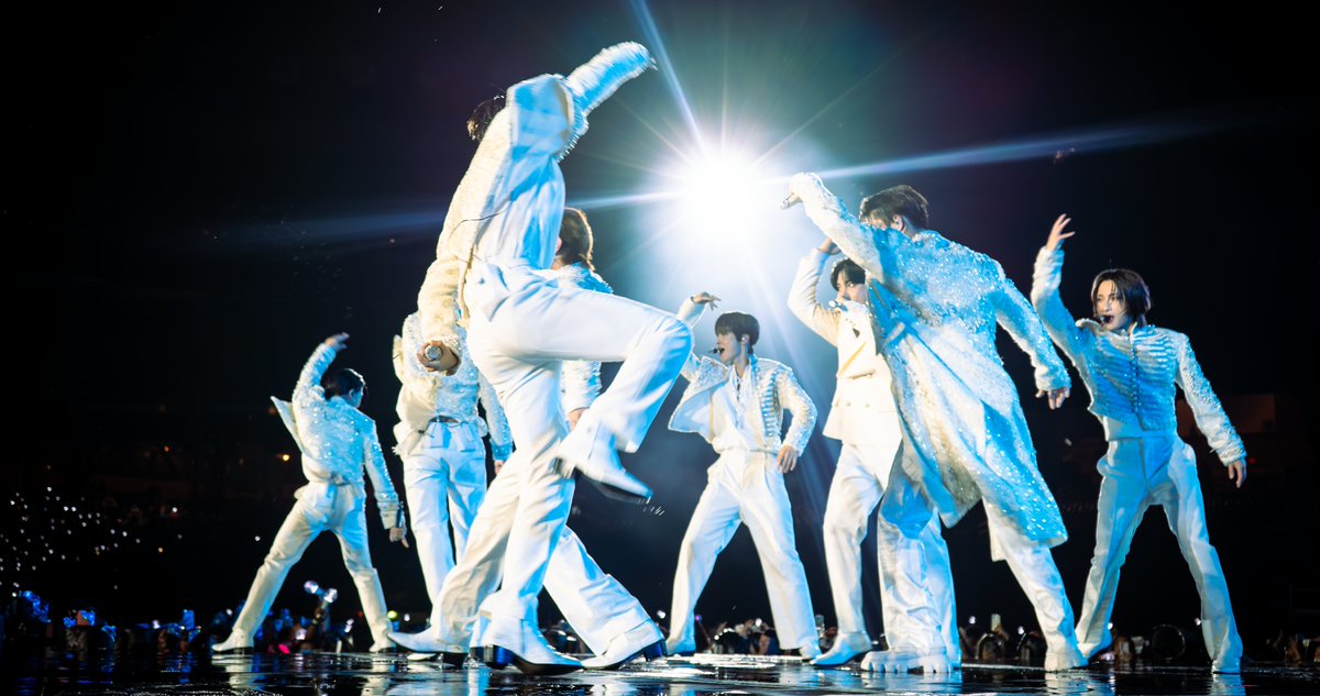 CitiField's tweet image. Tap, hold and load @ATEEZofficial in 4K