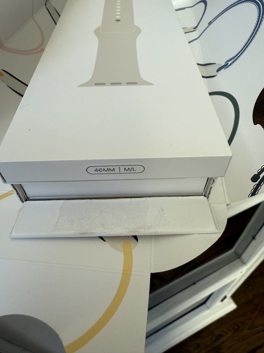 ATLBG's tweet photo. @BestBuy had an Apple Watch stolen at the time of shipment and you won’t refund us or replace it. Your customer service is a massive joke hung up on 7 times in 24 hours after long holds. You refuse to help us essentially saying we got it and are scamming you, you need to fix it https://t.co/fo9FMyknyT
