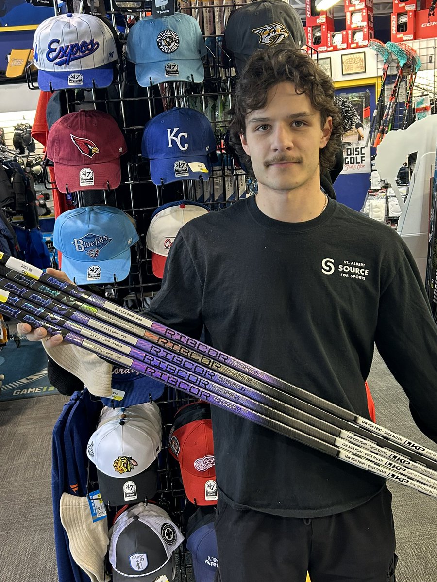 SFSstalbert's tweet image. Highlighting some items on sale this week! 

First off we have multiple right handed Int Trigger 8 Pro’s on sale for $265 which is $115 off. Curves include P28,P29,P90TM and P88 all in a 55 flex 

Secondly KAILANI drink-ware is on sale as well as 47 Double Hitch corduroy hats