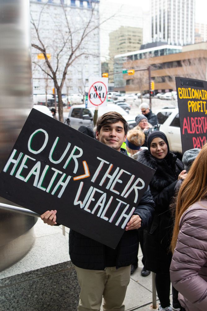 Here's what NO to coal looks like from Calgary.   Pt. 2 of the Alberta Energy Regulator public hearings for the proposed Grassy Mountain coal project are on right now. AWA spoke at Pt. 1 of the hearings in December.

Our statement:
albertawilderness.ca/northback-publ…