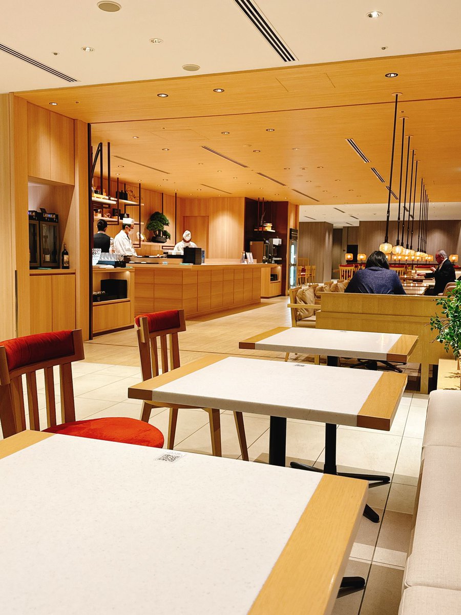 CEOnoURAAKA's tweet image. 2025年も海外事業。しっかりやっていきます。

#firstclasslounge