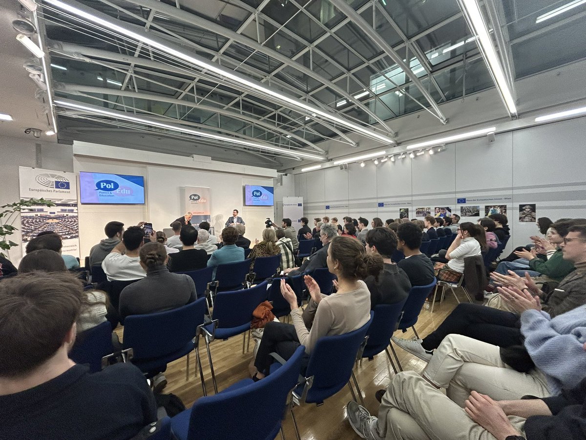 Susanne Weber tweet media