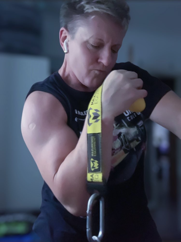 AgyGorzynska's tweet image. Where focus goes,energy flows! #trainingmotivation #teamagy