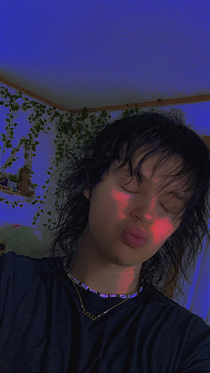 iiButterzz tweet media