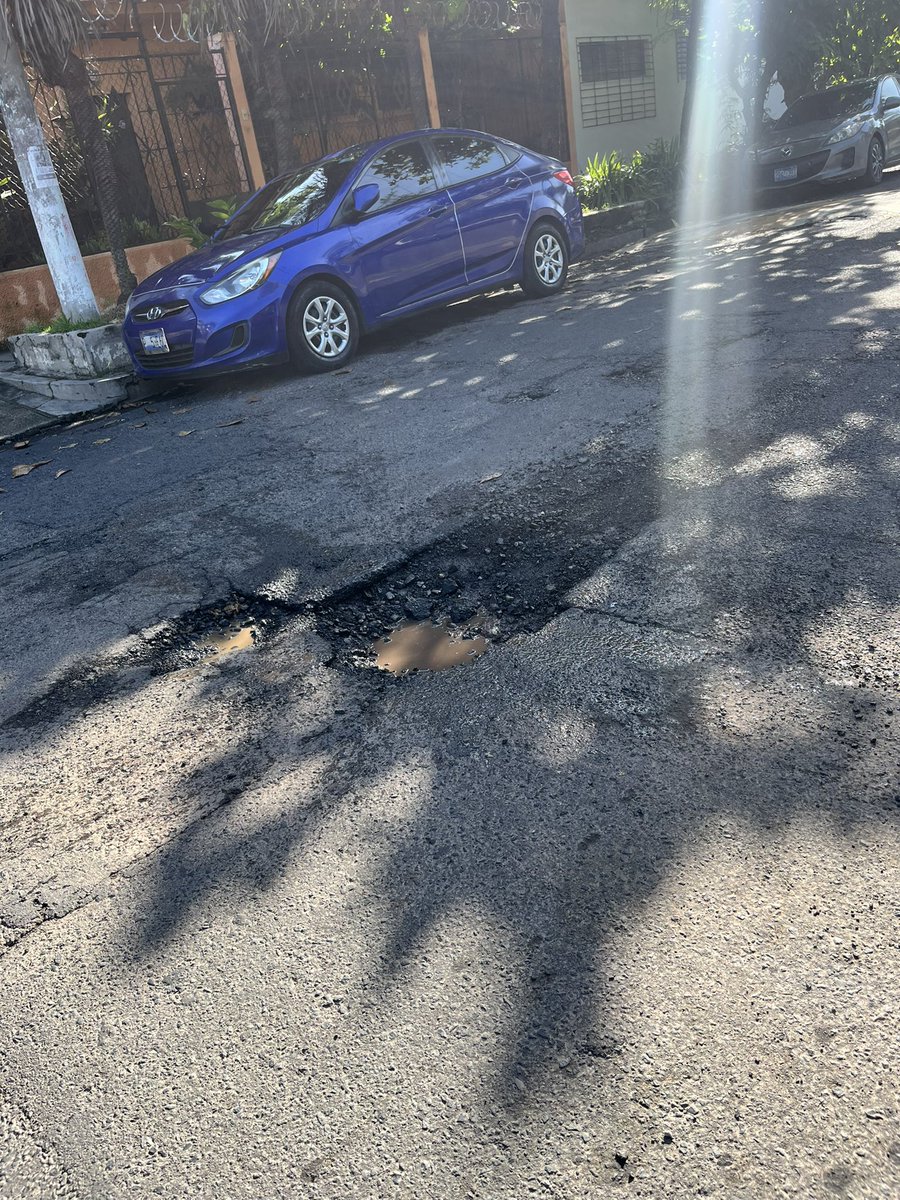 eduardoces_'s tweet photo. @FOVIALITO Final 25 calle oriente SS abajo del inframen https://t.co/2FZ0qcuSci