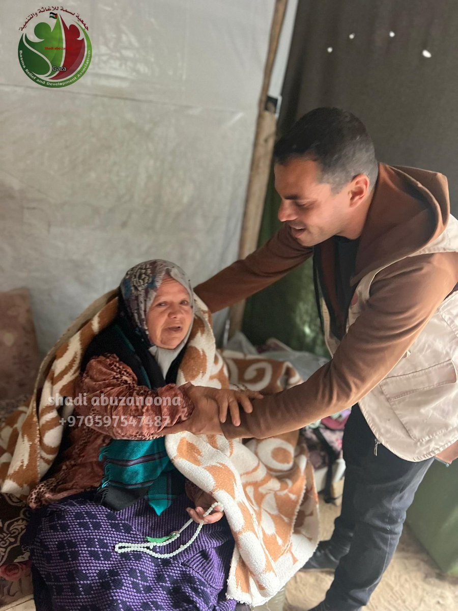 They continue in Basma Association for Relief and Development to relieve the children of Gaza and give them warmth through the distribution of winter blankets to children in the Gaza Strip

We have a project to distribute winter clothes to 200 children. Please support the success