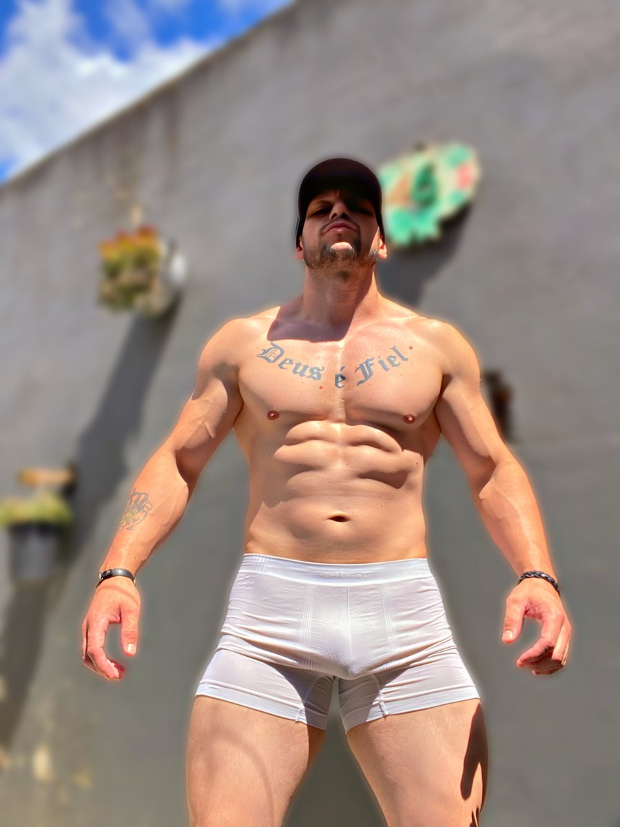 TitoEmersom's tweet photo. Um urso Siberiano 🐻‍❄️😋

Bem branquinho… 😁

Sky: emersom.fraga2 ❤️‍🔥🔞 https://t.co/IP0Wpa9Pnw