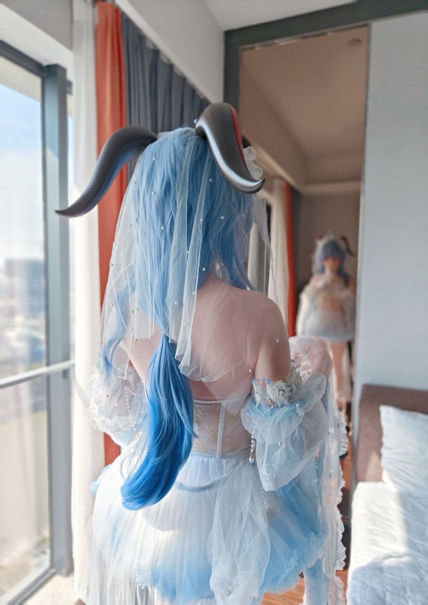 背

📷<a href="/JieLin30781343/">颉凛</a>

#甘雨ちゃん
#GenshinImpact
#着ぐるみ