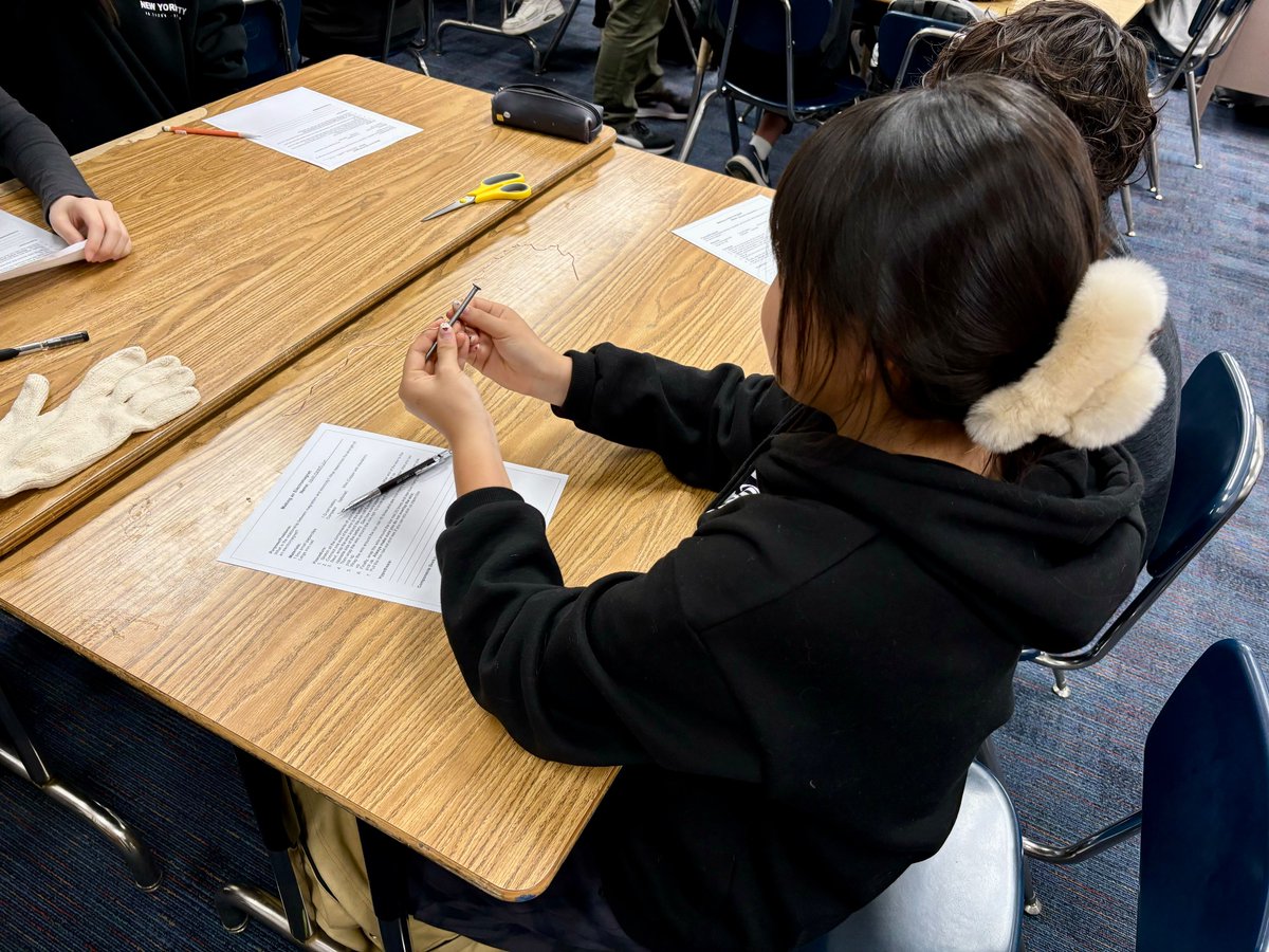 MsVuong_Dac's tweet photo. Thank you Mrs. Mizuno, Ms. Shim, and Mr. Sonny for allowing us to visit your classes today! It was so great to see the different styles of teaching and classroom strategies. πβοΈπ #instructionalrounds π« #parksbest2years πΎ #fsdlearns β¨ #teachershelpingteachers π©π»βπ« @ParksJHS https://t.co/eG2abxi8xm