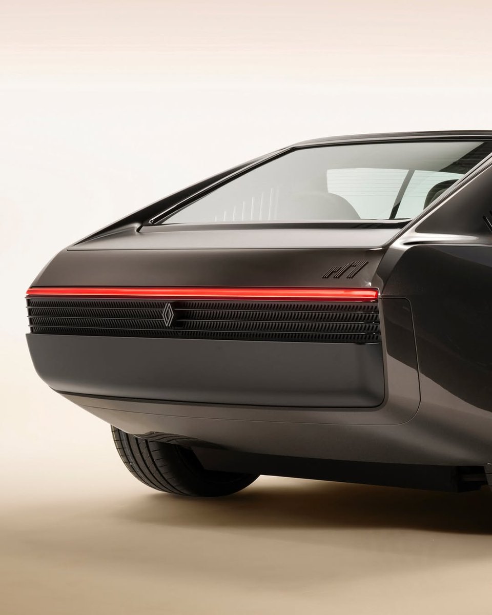 Linx_Gear's tweet image. Renault with the 1970s 17 coupé concept 😮‍💨