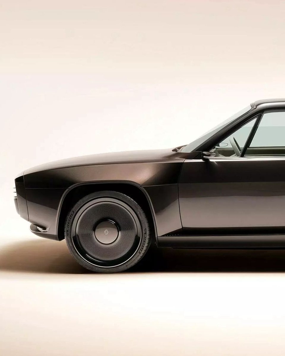Linx_Gear's tweet image. Renault with the 1970s 17 coupé concept 😮‍💨